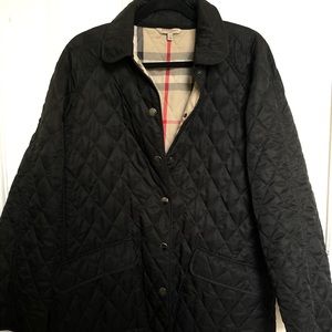 Quilted Burberry coat with snap closures